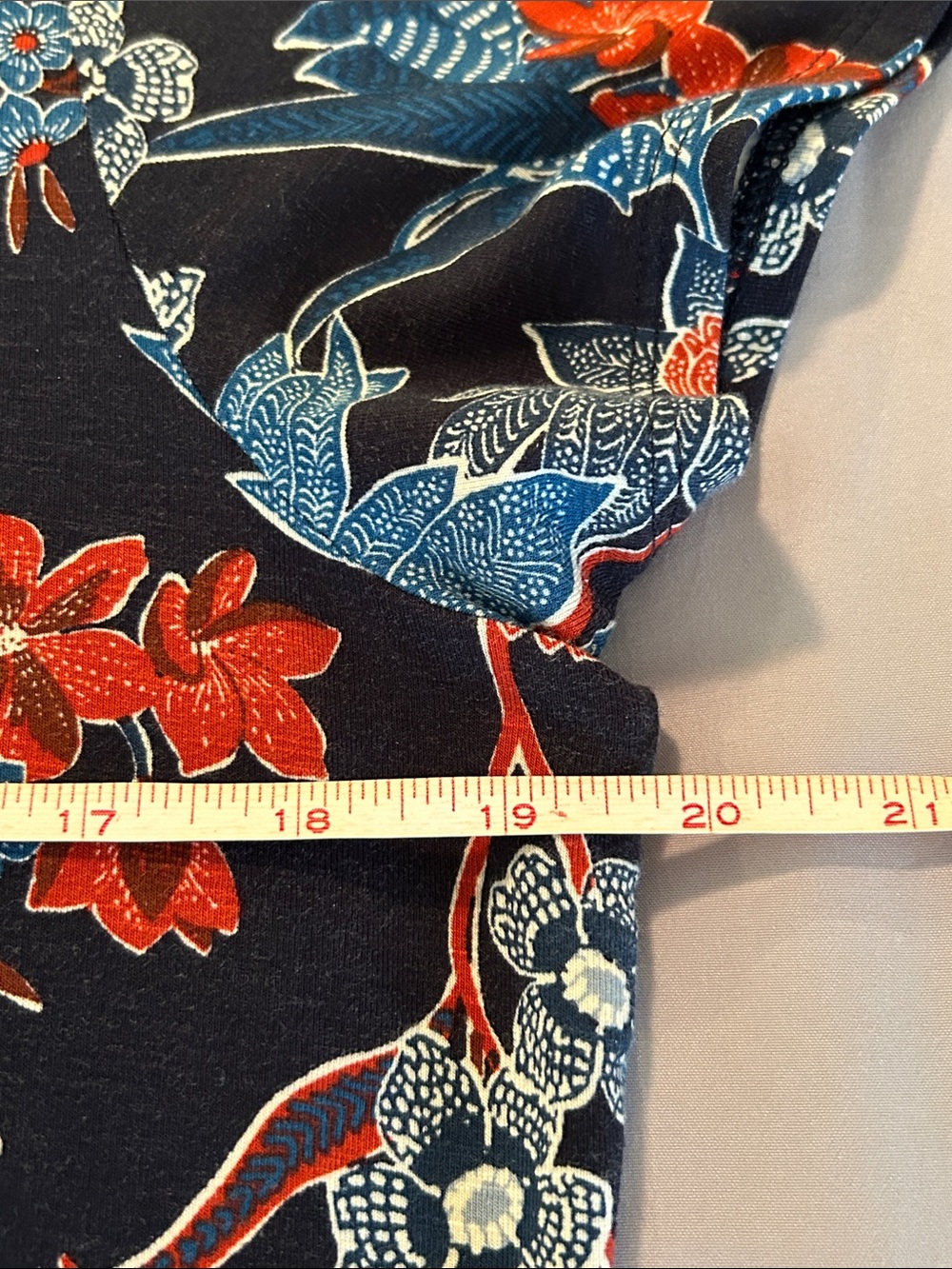J. Jill Navy Floral Short-Sleeve Midi Dress with Blue & Red Blooms - Picture 12 of 13